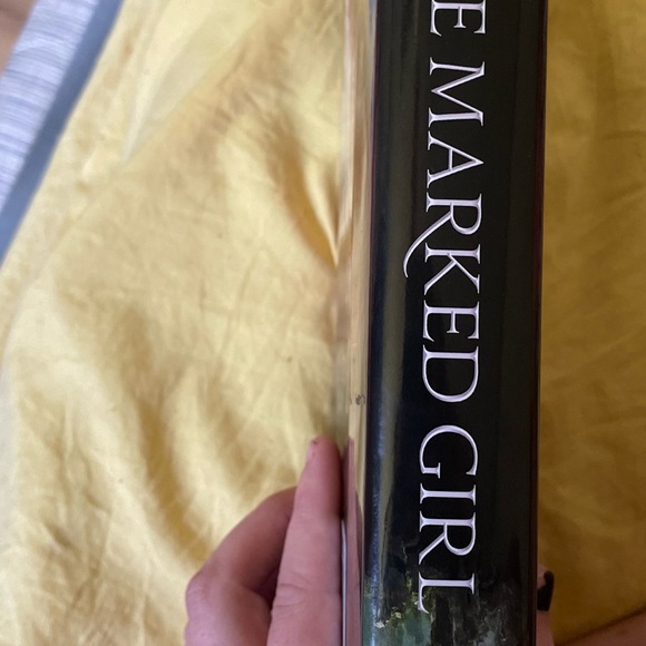 Books - Picture 4 of 8